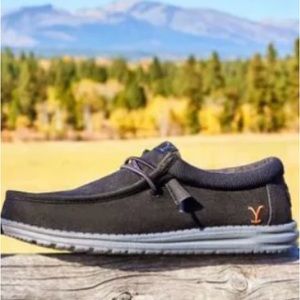 NEW -Never Worn- HEY DUDE- Sz 11 M Men’s “Yellowstone”